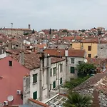 Lägenhet Amare Seaview Rovinj